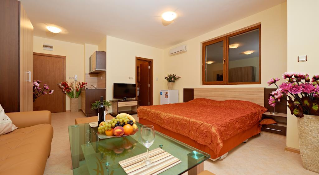 Stanny Court Aparthotel Nesebar Phòng bức ảnh