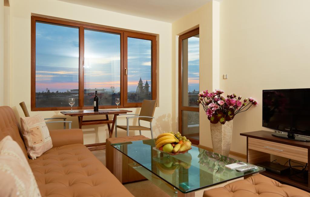 Stanny Court Aparthotel Nesebar Phòng bức ảnh