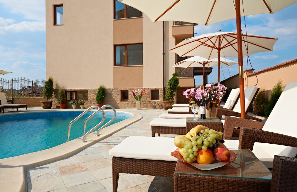Stanny Court Aparthotel Nesebar Phòng bức ảnh