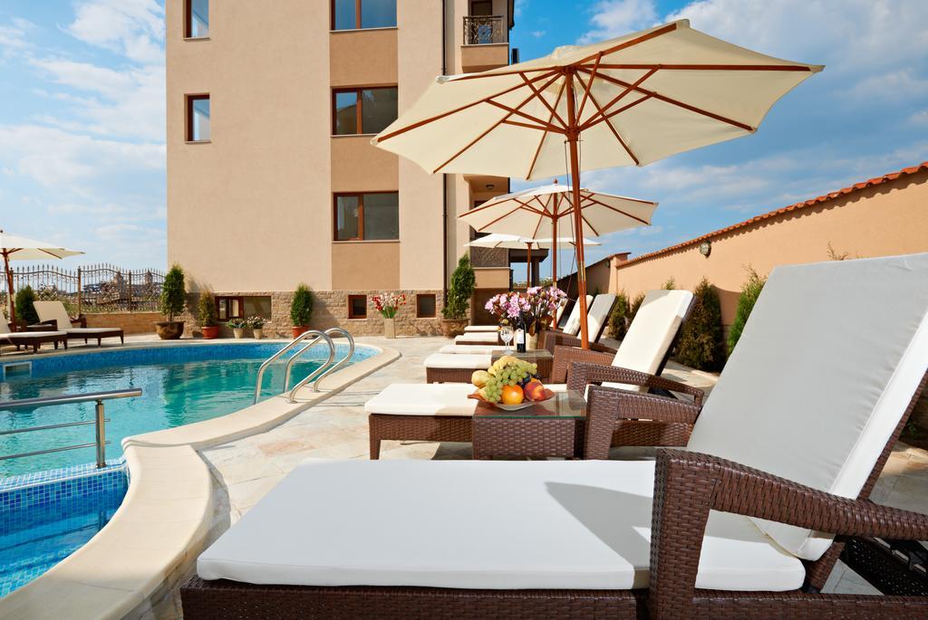 Stanny Court Aparthotel Nesebar Phòng bức ảnh