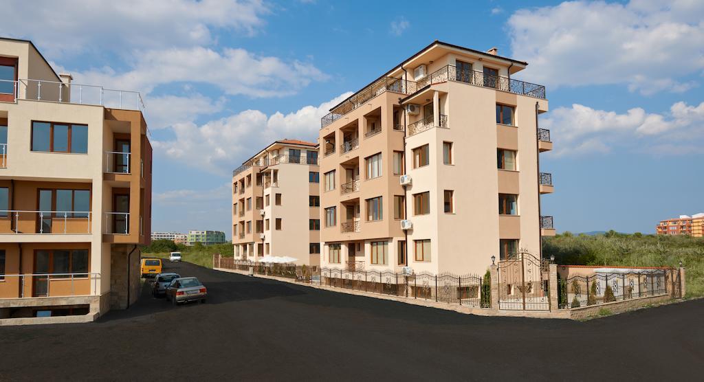 Stanny Court Aparthotel Nesebar Ngoại thất bức ảnh