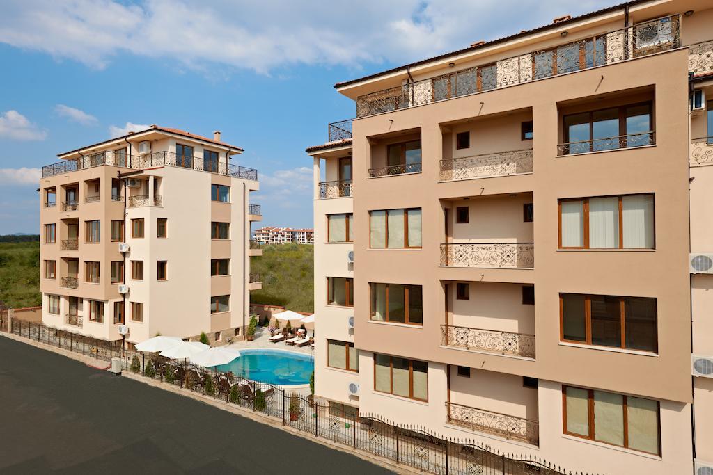 Stanny Court Aparthotel Nesebar Phòng bức ảnh