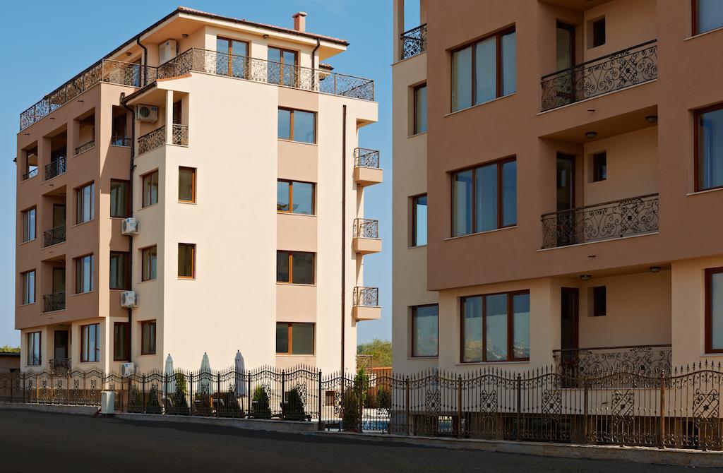 Stanny Court Aparthotel Nesebar Ngoại thất bức ảnh